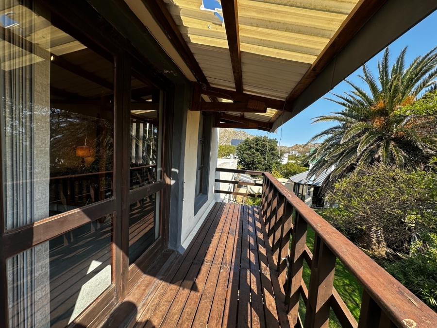 5 Bedroom Property for Sale in Pringle Bay Western Cape